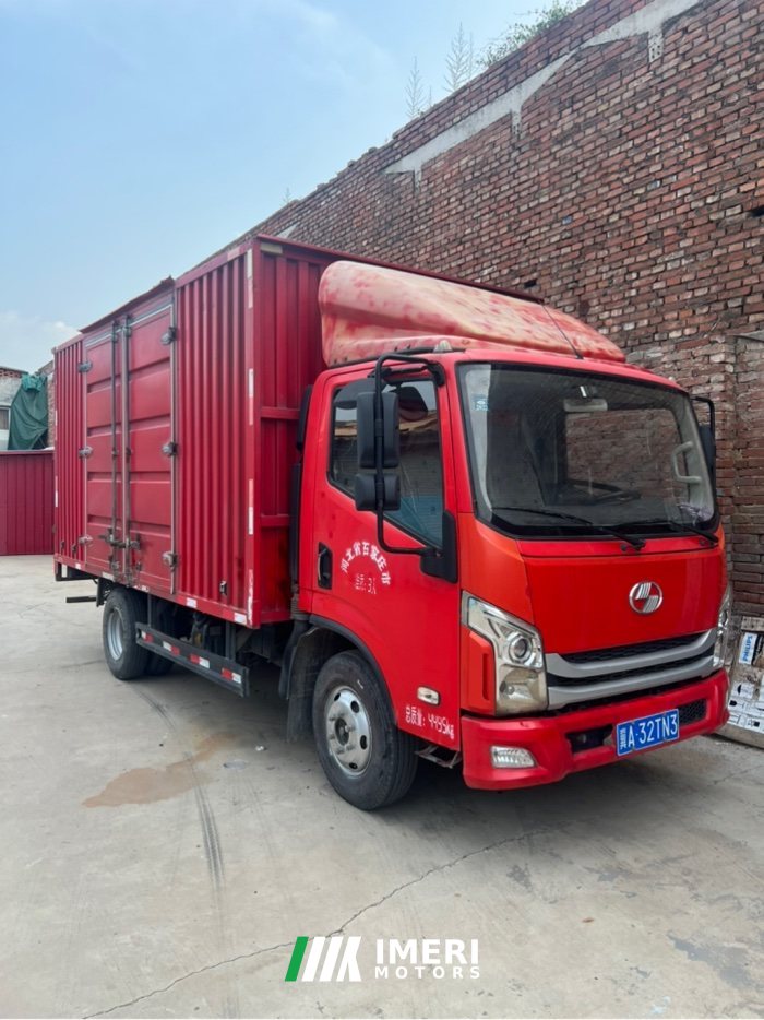 SAIC Yuejin Surpasses the C-Class 120 hp 4X2 4.17 m - грузовик из Китая