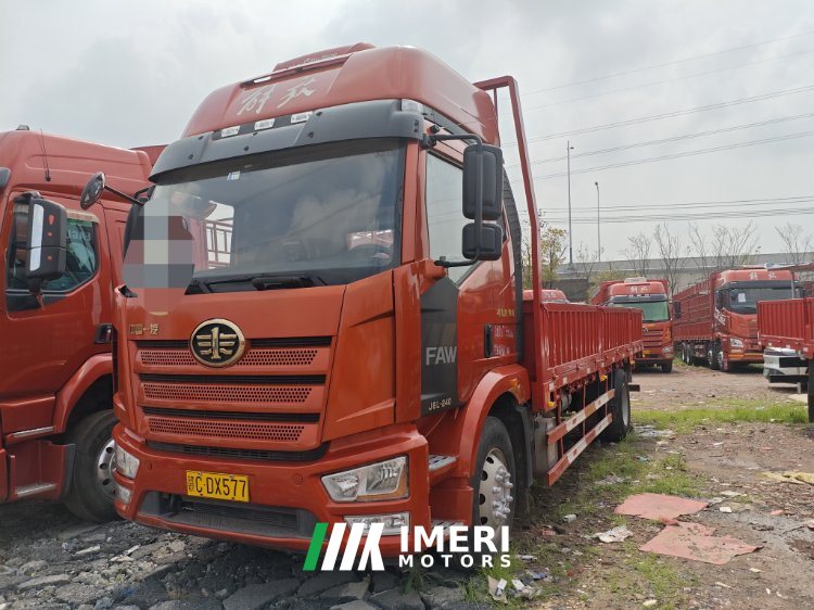 2020 FAW Jiefang J6L 240 hp 6X2 6.8 m