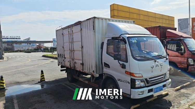 JAC Junling Jianghuai V5 129 hp 4X2 4.15 m - грузовик из Китая