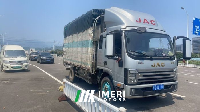 2025 JAC Shuailing S9 185 hp 4X2 4.2 m