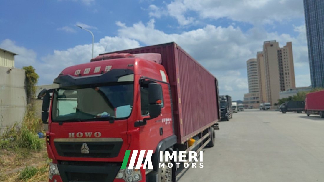 Sinotruk HOWO TX7 240 hp 4X2 9.52 m - грузовик из Китая