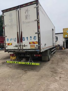 Sinotruk HOWO TX7 240 hp 4X2 6.8 m - фото 3