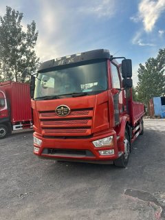 FAW Jiefang J6L 240 hp 4X2 6.75 m - фото 1