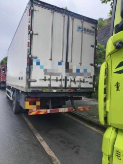 Dongfeng Tianjin KR PLUS 290 hp 4X2 6.8 m - фото 4