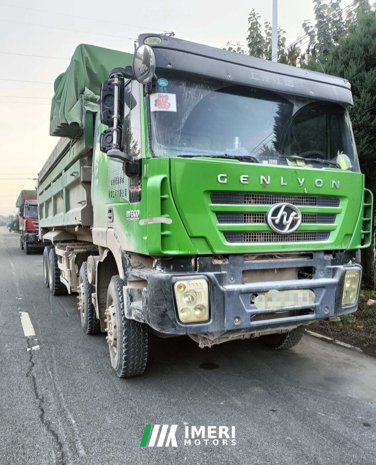 SAIC Hongyan Genlyon 350 hp 8X4 7.2 m - грузовик из Китая