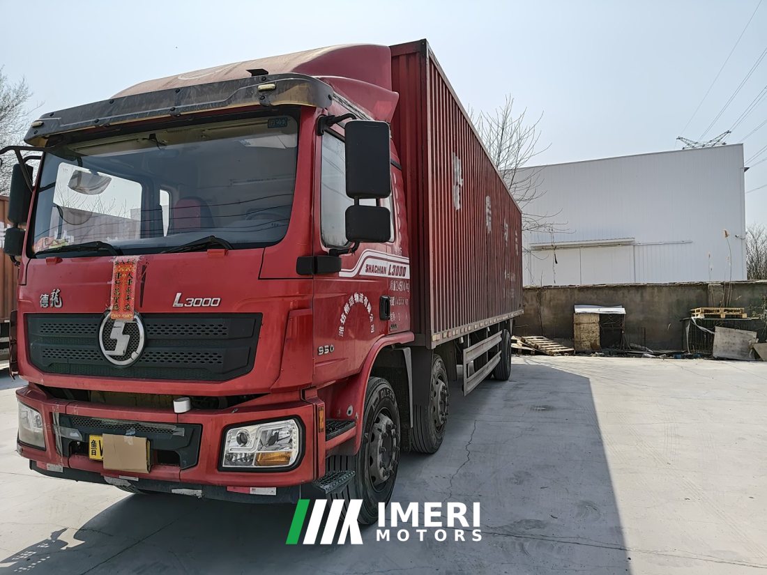 Shacman Delong L3000 245 hp 6X2 9.7 m - грузовик из Китая