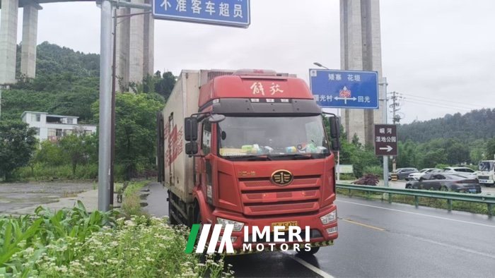 FAW Jiefang J6L 260 hp 4X2 6.8 m - грузовик из Китая