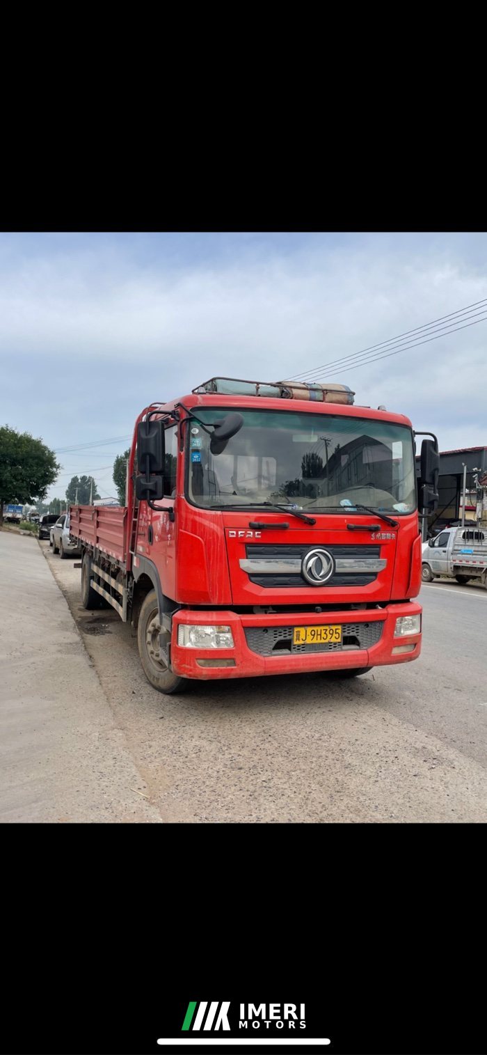 Dongfeng Duolika D9 170 hp 4X2 6.8 m - грузовик из Китая