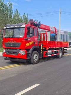 Sinotruk HOWO MATE 240 hp 4X2 5.9 m - фото 1