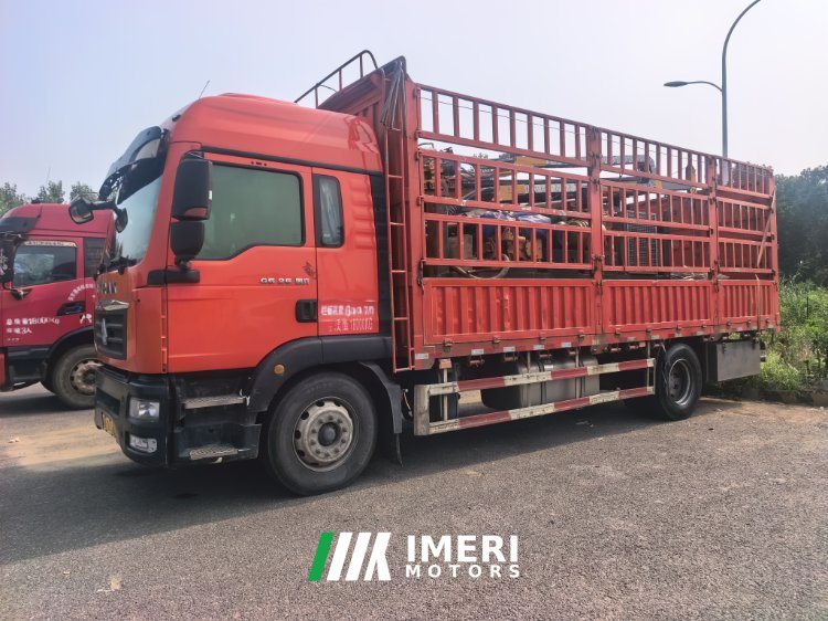 Sinotruk Sitrak G5 250 hp 4X2 6.8 m - грузовик из Китая