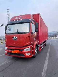 FAW Jiefang J6L 260 hp 4X2 9.6 m - фото 3