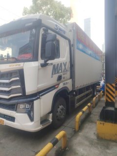 Sinotruk HOWO Max 350 hp 4X2 6.8 m - фото 3