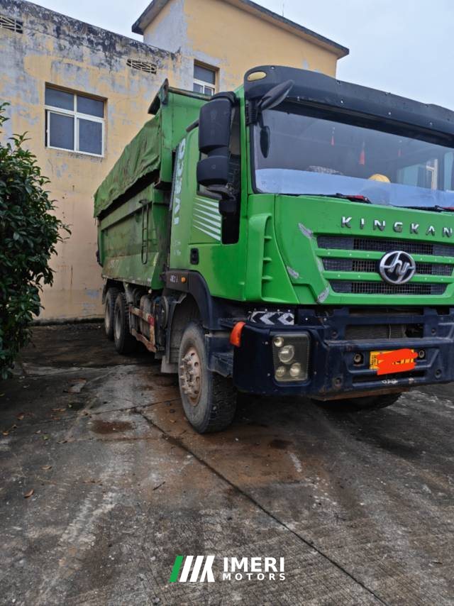 SAIC Hongyan 360 hp 6X4 5.6 m - грузовик из Китая