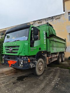 SAIC Hongyan 360 hp 6X4 5.6 m - фото 3