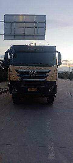 SAIC Hongyan Genlyon 354 hp 6X4 5.6 m - фото 2