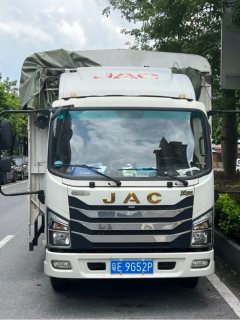 JAC N6 160 hp 4X2 4.2 m - фото 1