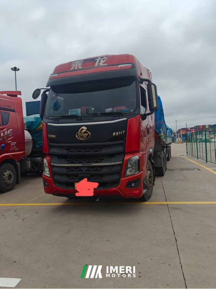 Dongfeng Liuzhou Chenglong H7 460 hp 6X4 - грузовик из Китая