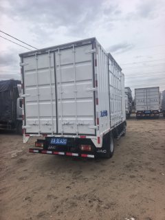 SINOTRUK HOWO Light Duty Truck Commander 120 hp 4X2 4.15 m - фото 5
