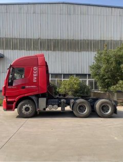 SAIC Hongyan Genlyon 520 hp 6X4 - фото 4