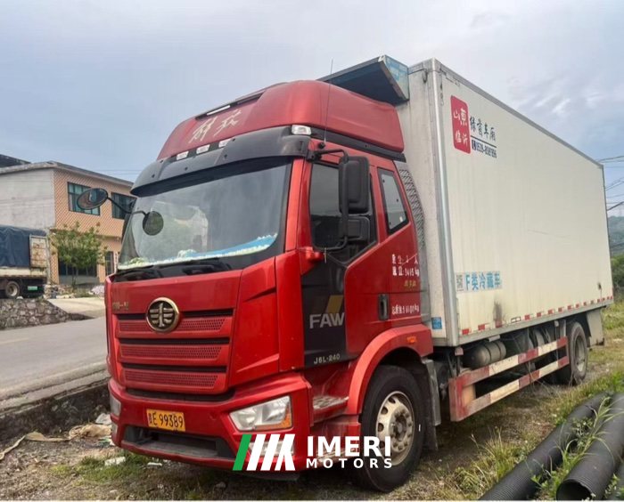 FAW Jiefang J6L 240 hp 4X2 6.8 m - грузовик из Китая