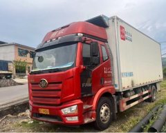 FAW Jiefang J6L 240 hp 4X2 6.8 m - фото 1