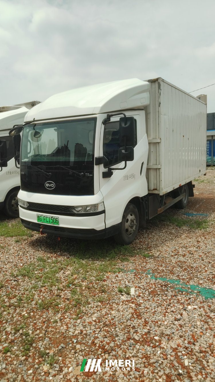 2024 BYD T5 4.03 m