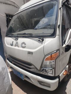 JAC J5 116 hp 4X2 4.15 m - фото 1