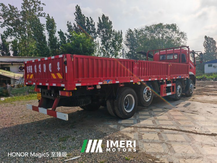Dongfeng 270 hp 8X2 7.8 m - грузовик из Китая