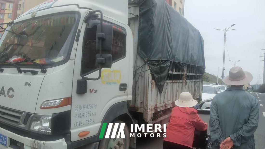 JAC Junling V8 170 hp 4X2 3.8 m - грузовик из Китая