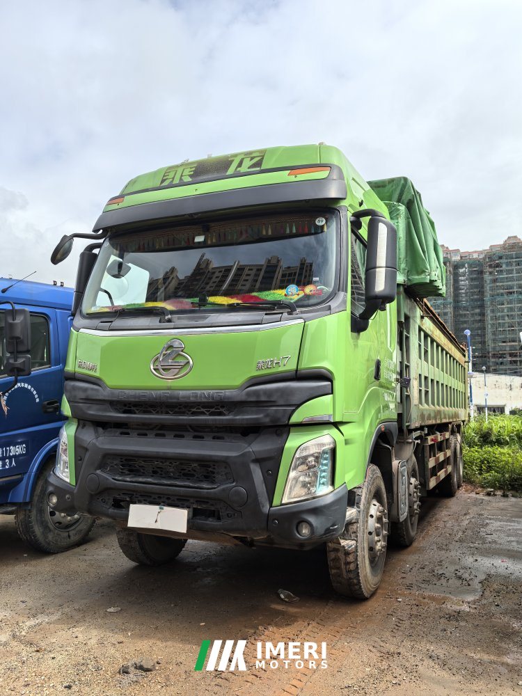 2021 Dongfeng Liuzhou Chenglong H7 460 hp 8X4 8.2 m