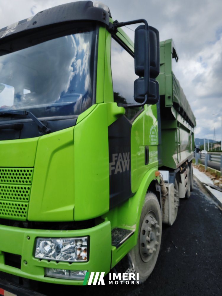 2021 FAW Jiefang J6L 320 hp 8X4 5.8 m