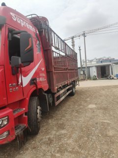 SAIC Hongyan 240 hp 4X2 6.5 m - фото 3