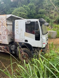 SAIC Hongyan Genlyon 392 hp 6X4 5.8 m - фото 2