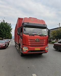 FAW Jiefang JK6 290 hp 4X2 6.8 m - фото 1