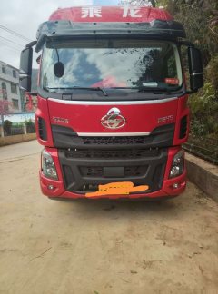 Dongfeng Liuzhou Chenglong H5 350 hp 4X2 6.8 m - фото 1