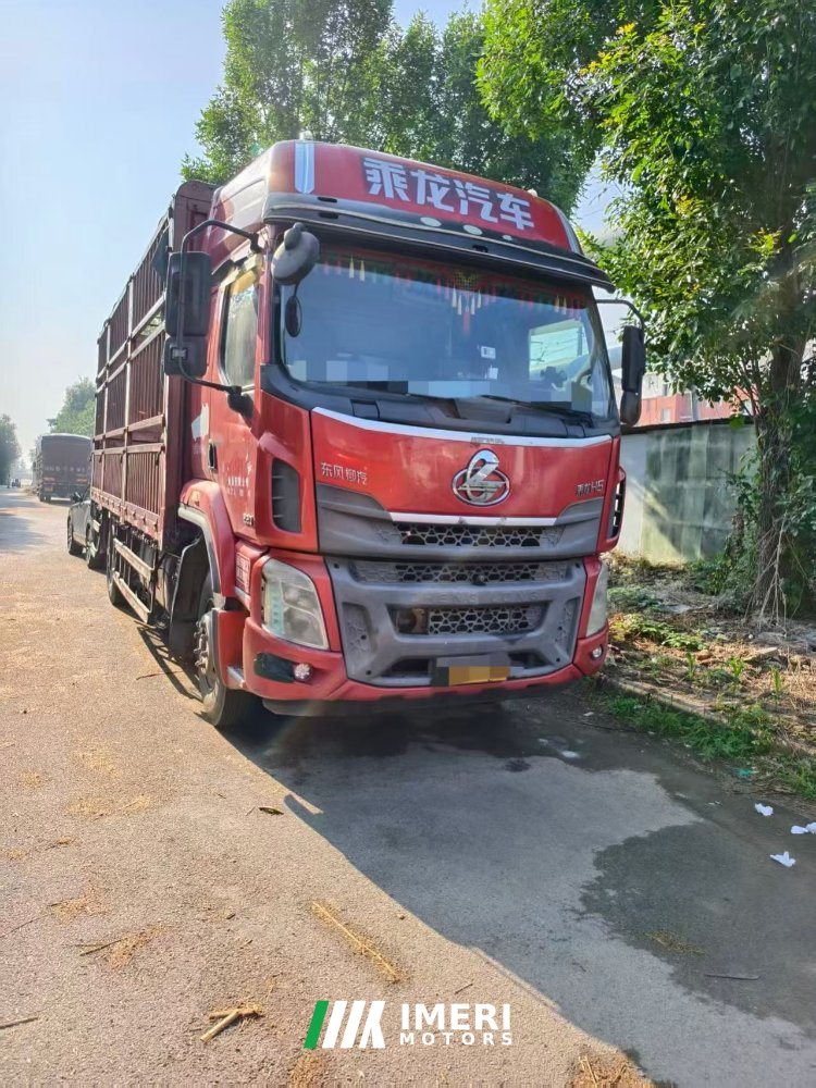 2019 Dongfeng Liuzhou Chenglong H5 220 hp 4X2 6.8 m