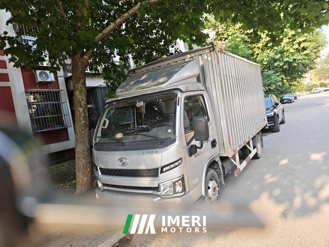 SAIC Yuejin S 120 hp 4X2 4.2 m - грузовик из Китая