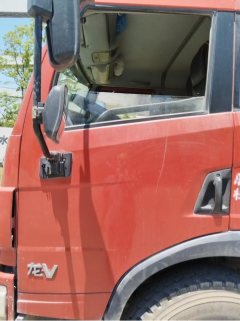 FAW Jiefang V 220 hp 6X2 4.5 m - фото 6