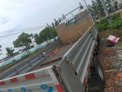 SINOTRUK HOWO Light Duty Truck Hanjiang 140 hp 4X2 4.15 m - фото 3