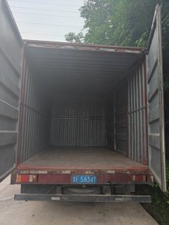 SINOTRUK HOWO Light Duty Truck Hanjiang 143 hp 4X2 4.15 m - фото 5