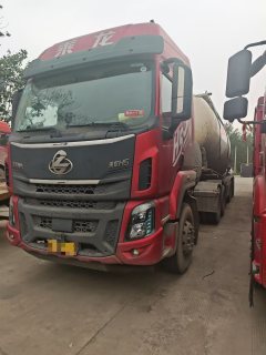 Dongfeng Liuzhou Chenglong H5 480 hp 6X4 - фото 1