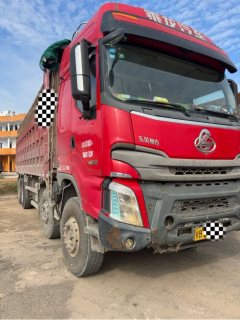 Dongfeng Liuzhou Chenglong H7 500 hp 8X4 8.2 m - фото 2