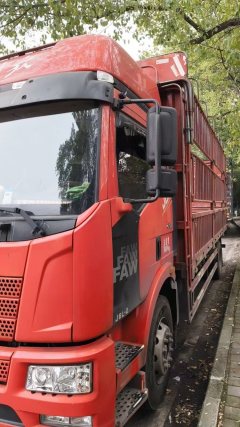 FAW Jiefang J6L 220 hp 4X2 6.75 m - фото 1