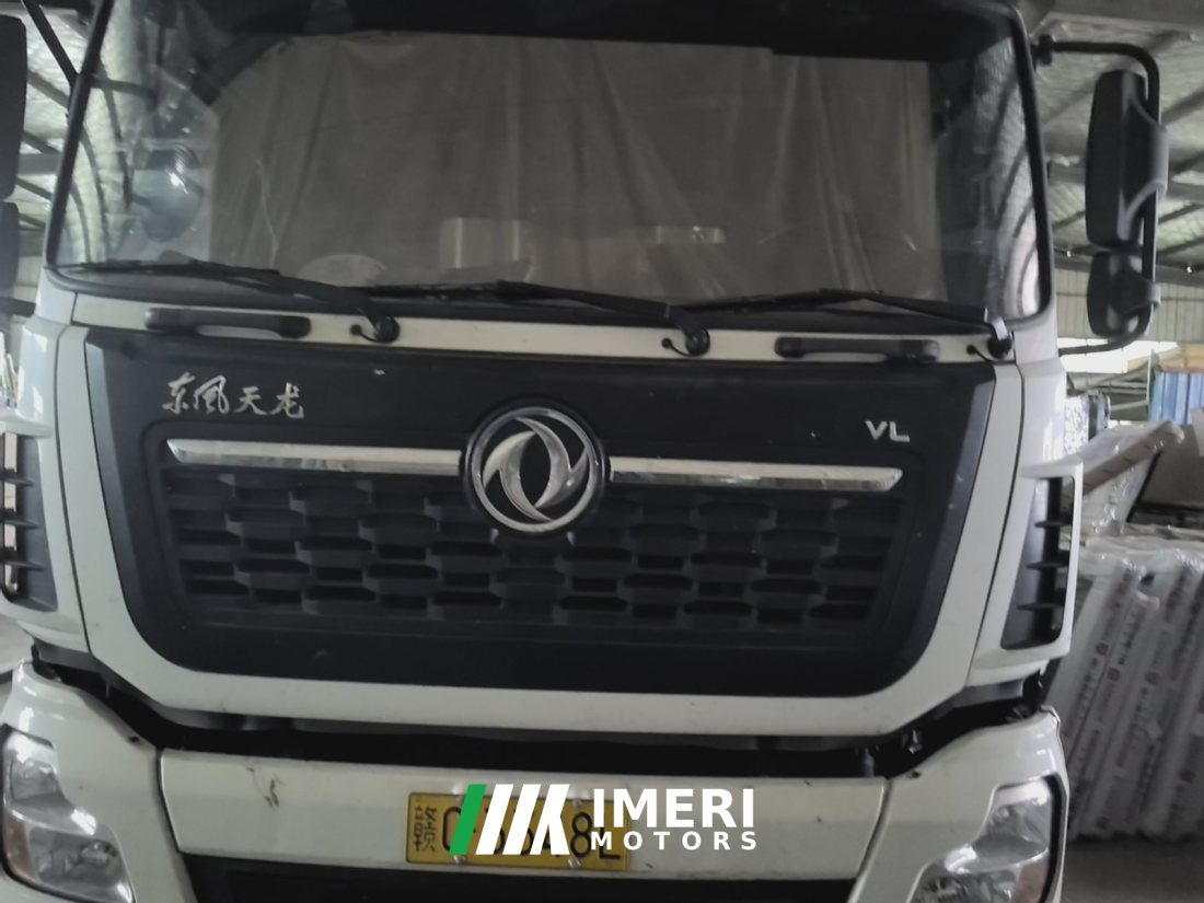 Dongfeng Tianlong VL 292 hp 4X2 9.6 m - грузовик из Китая