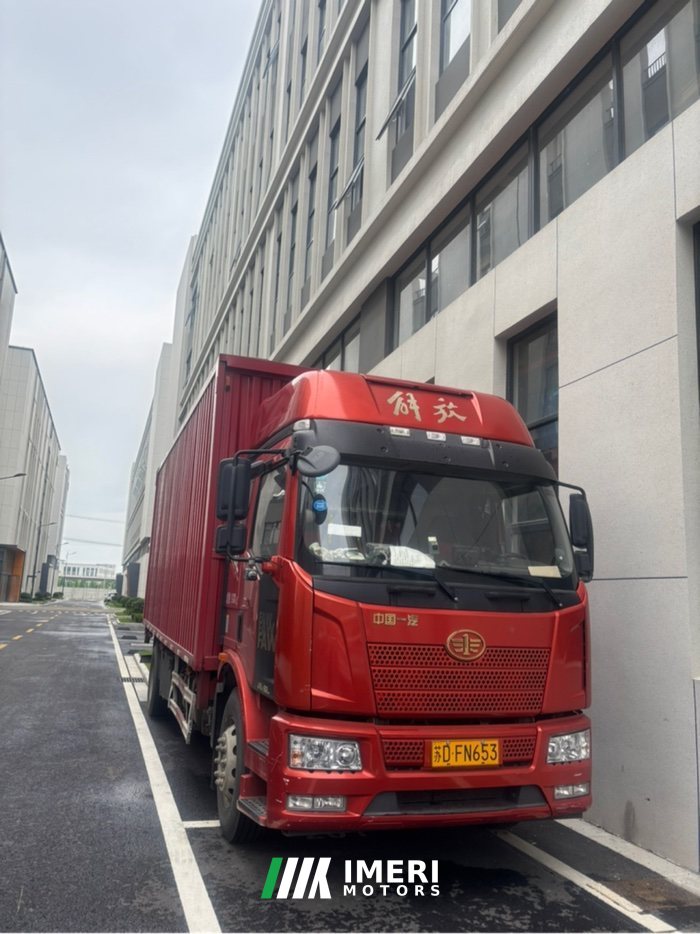 2025 FAW Jiefang J6L 220 hp 4X2