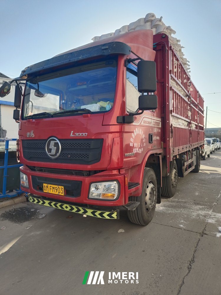 2022 Shacman Delong L3000 245 hp 6X2 7.9 m