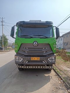 Sinotruk Hohan J5G 340 hp 8X4 6 m - фото 1