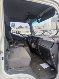 Qingling Isuzu FTR 205 hp 4X2 9.6 m - фото 8