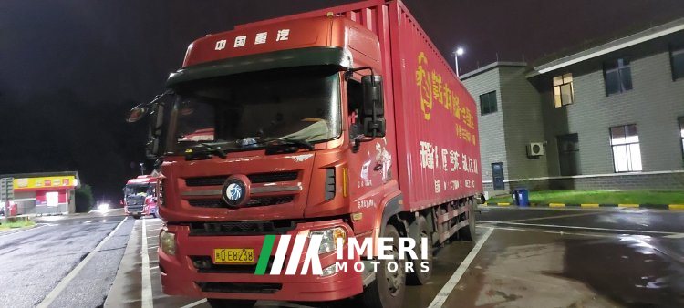 Steyr M5G 280 hp 6X2 9.6 m - грузовик из Китая