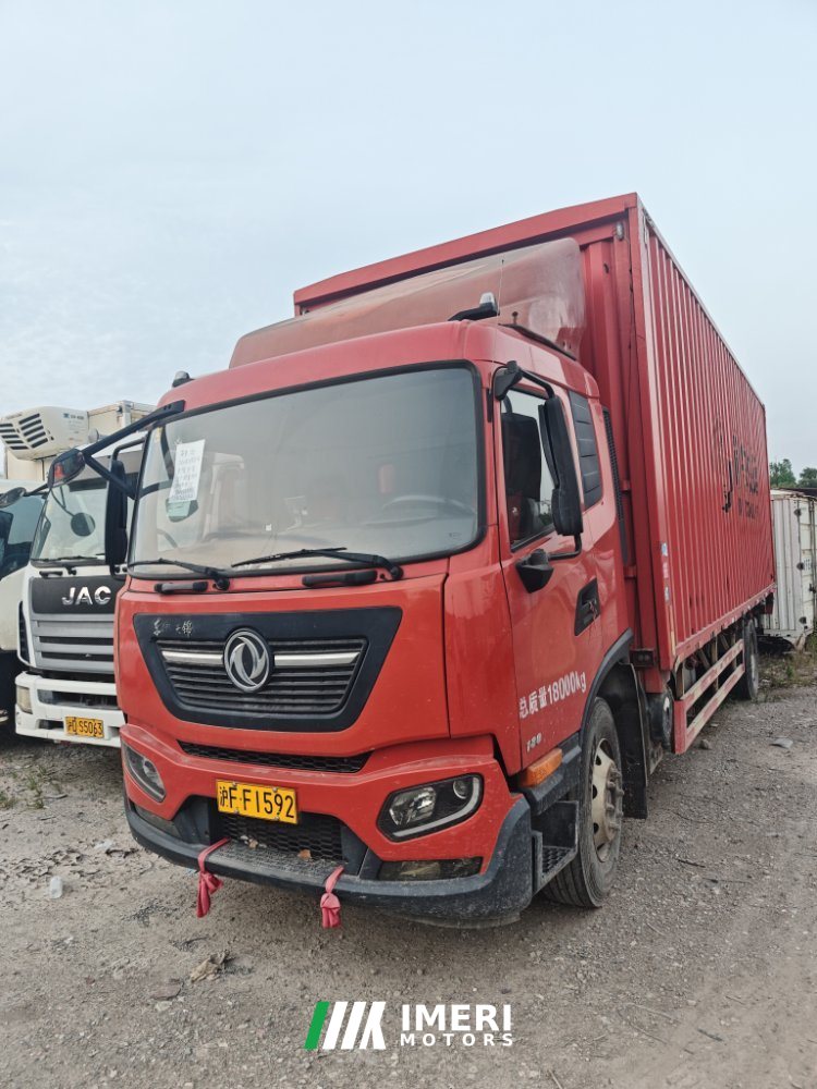 Dongfeng Tianjin KR 220 hp 4X2 8 m - грузовик из Китая